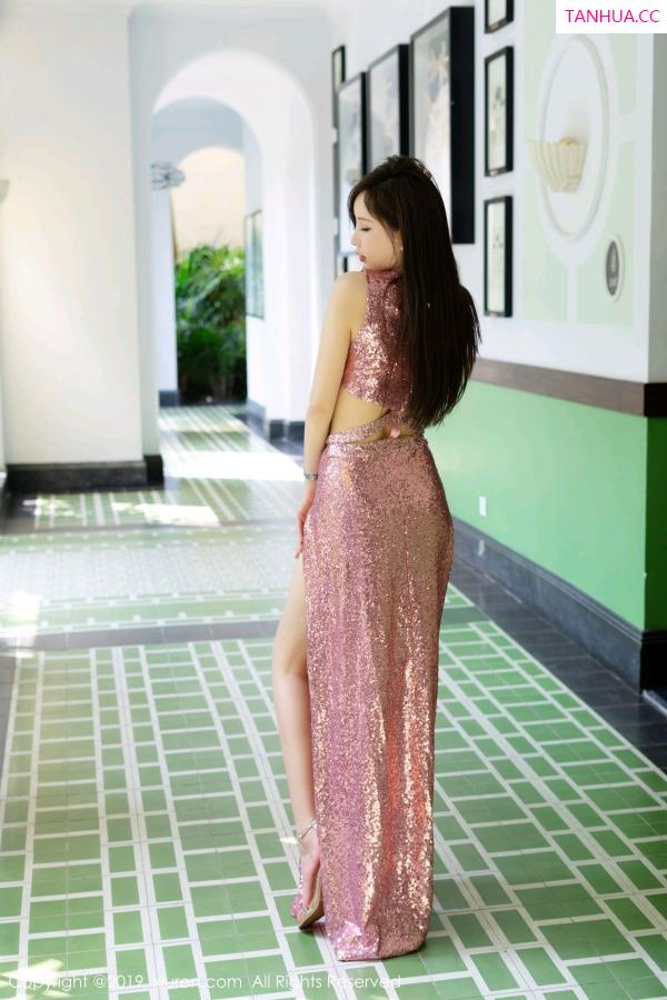 周妍希 奶瓶土肥圆 [XIUREN]高清写真图 2019.06.21 奶瓶土肥圆矮挫丑黑穷第52张图片